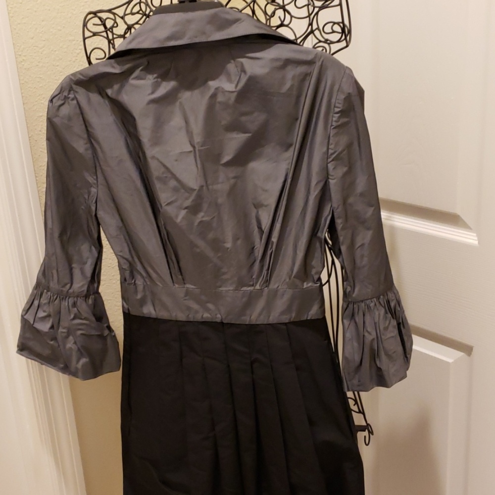 BCBGmaxazria Gray and Black Dress sz 4 - Picture 6 of 6